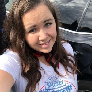 Meet your Posher, Megan